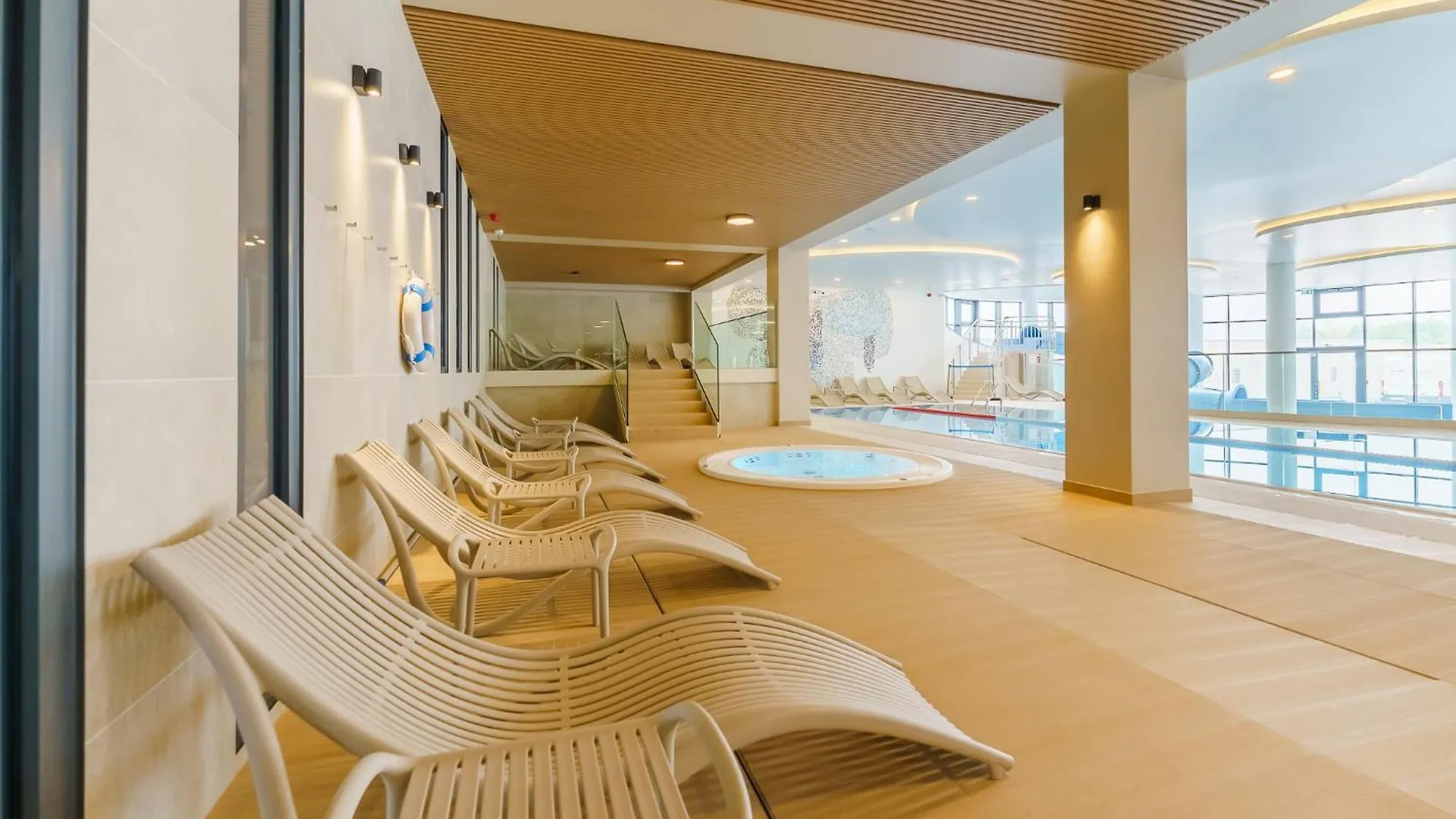 Apartment Polanki Aqua Apartamenty Nielimitowany Dostep Do Strefy Basenowej Parking Gratis Kolobrzeg Poland